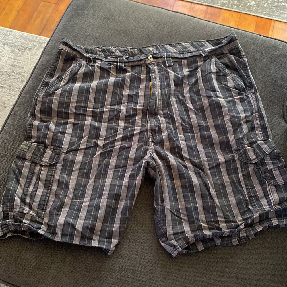 Wrangler Plaid Cargo Shorts size 44 - Picture 4 of 7
